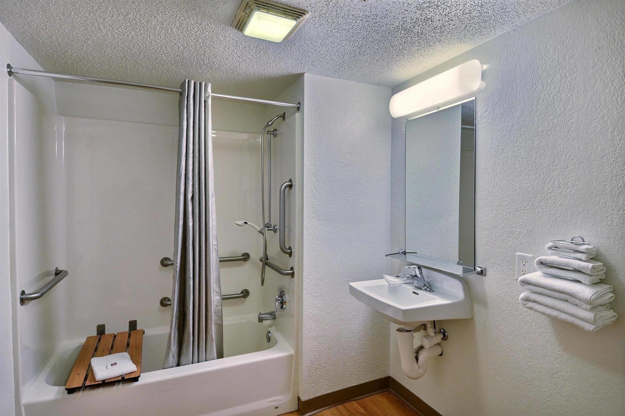Motel 6-Tewksbury, Ma - Boston Экстерьер фото