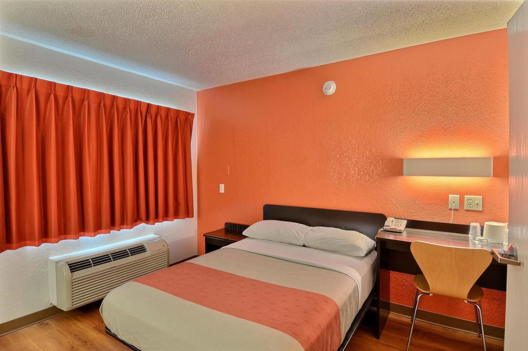 Motel 6-Tewksbury, Ma - Boston Экстерьер фото