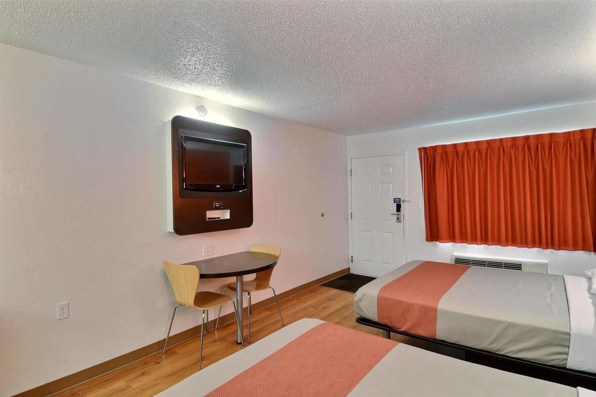 Motel 6-Tewksbury, Ma - Boston Экстерьер фото