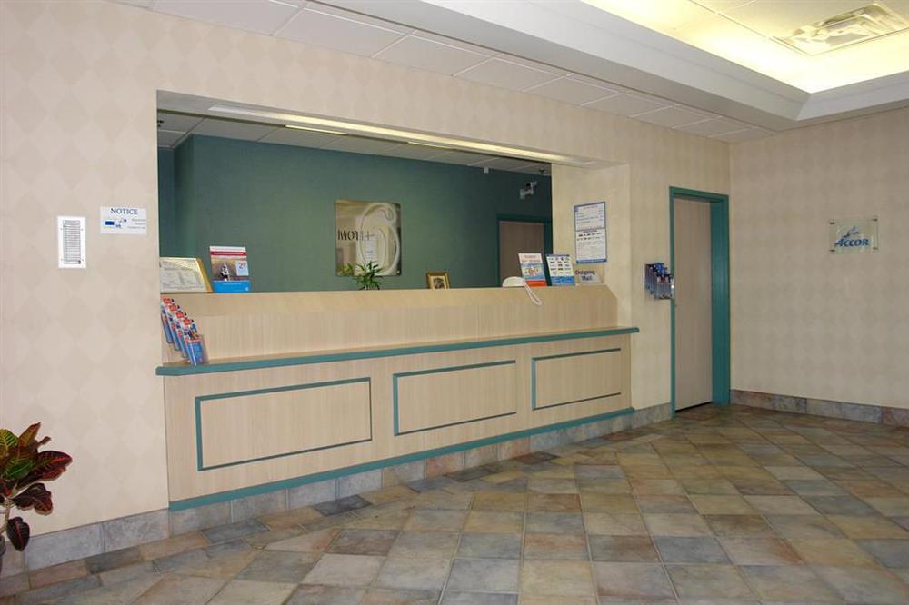 Motel 6-Tewksbury, Ma - Boston Интерьер фото